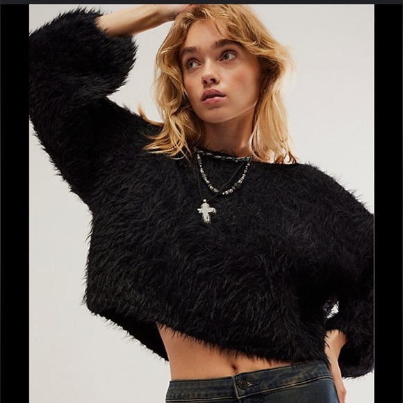 Free People Sweaters - FREE PEOPLE Flurry Eyelash Cropped Sweater